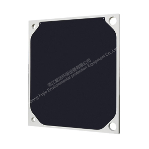 Plaque à membrane spéciale pour la filtration de la purée