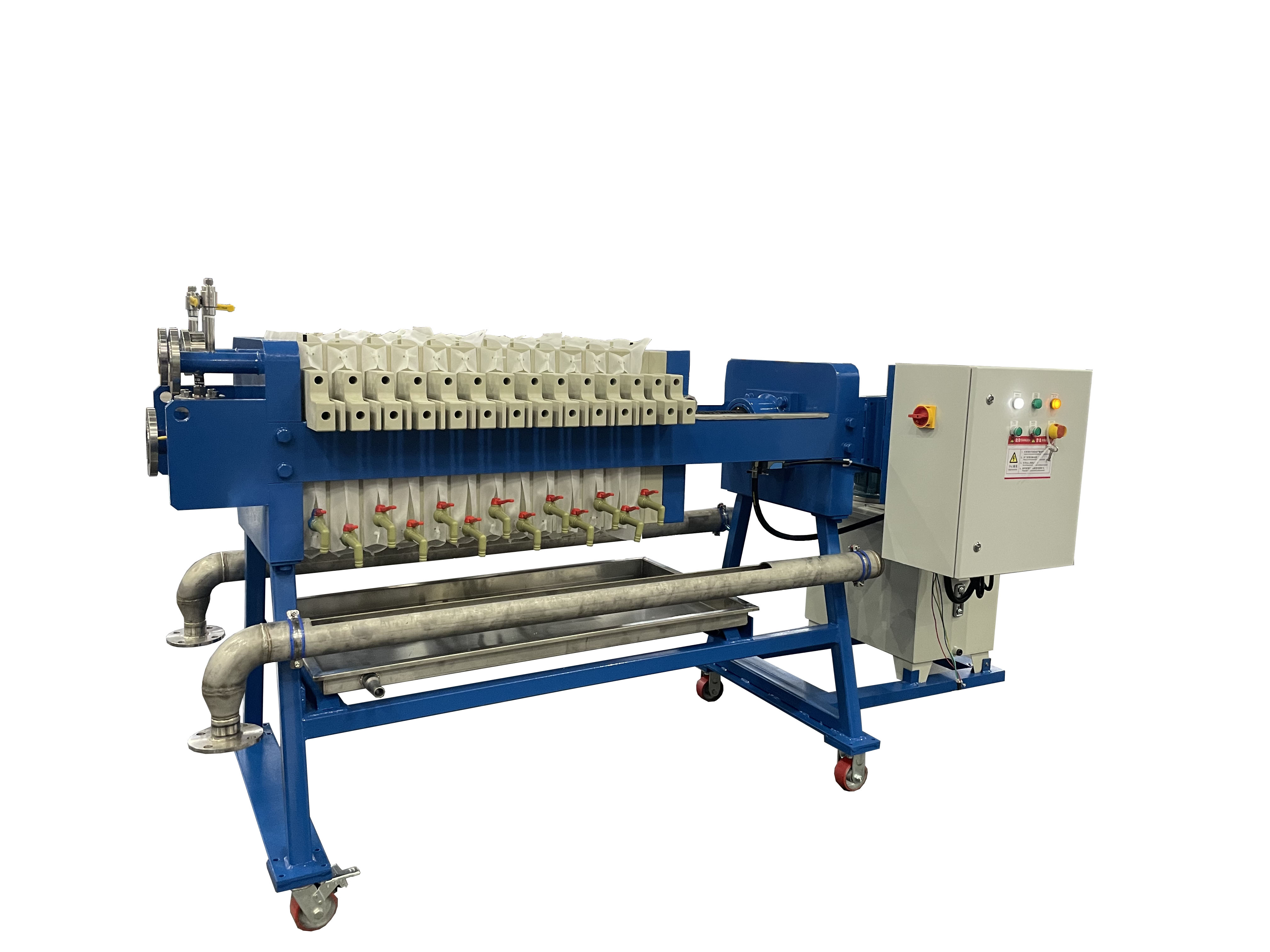 Comment une machine à filtre sous pression réalise-t-elle la séparation solide-liquide ?